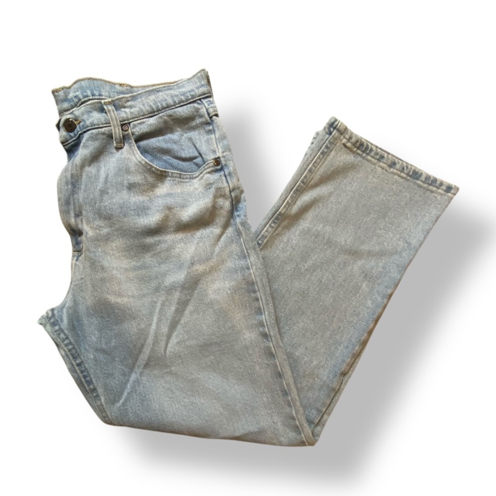 Wrangler Men's Light Denim Straight Jeans